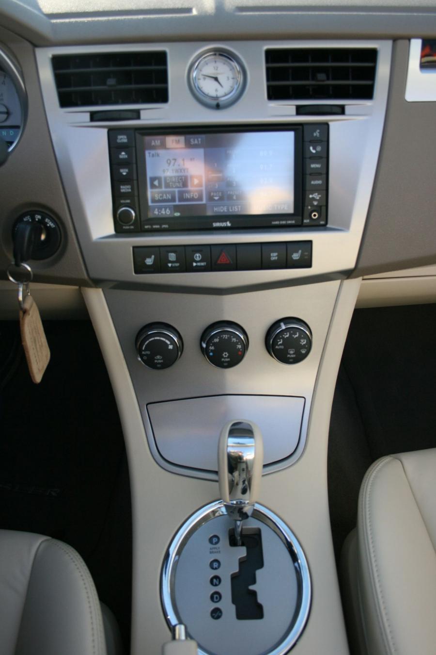  Chrysler Sebring Limited Convertible 2008 года  (фото 15 из 27)